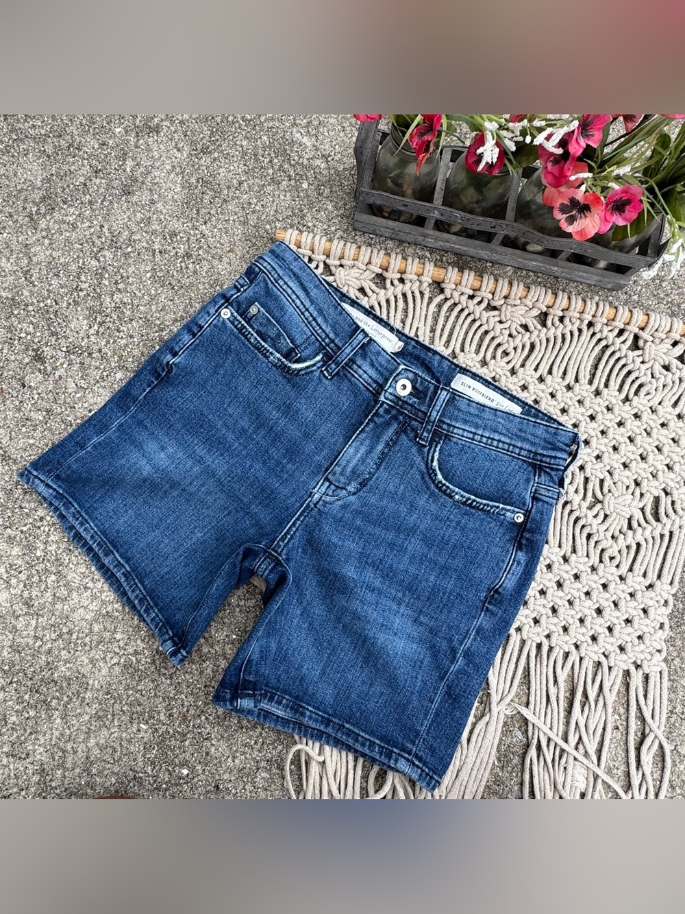 Pilcro and the Letterpress Jean Shorts Size 26 - Slim Boyfriend